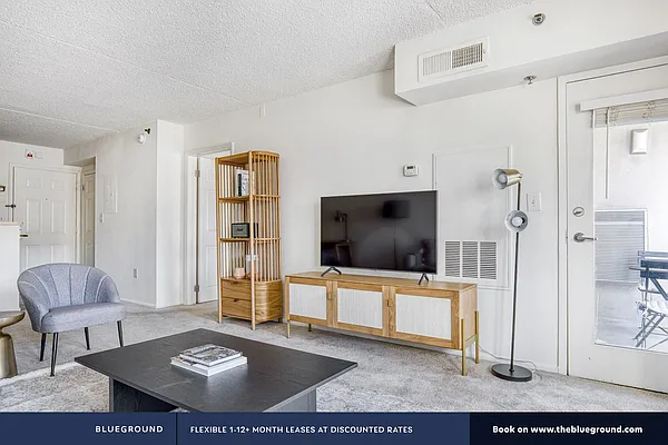 Rented by The Blueground | media 43