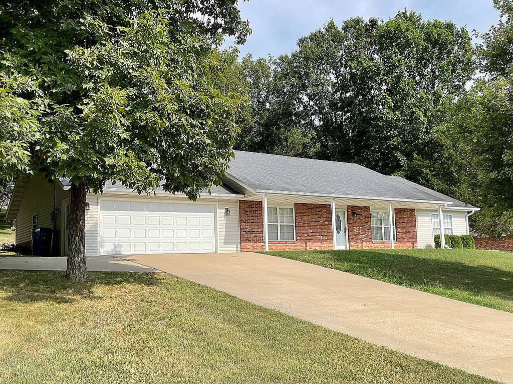 8207 Deer Haven Ct, Jefferson City, MO 65101 Zillow