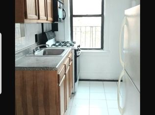 2724 23rd St APT 3F, Astoria, NY 11102