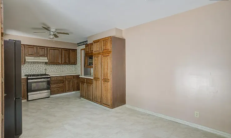1440 Jamaica Dr — Photo 5