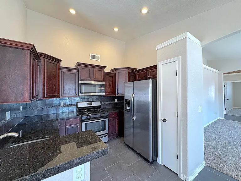 10925 Coyote Ranch Ln — Photo 8