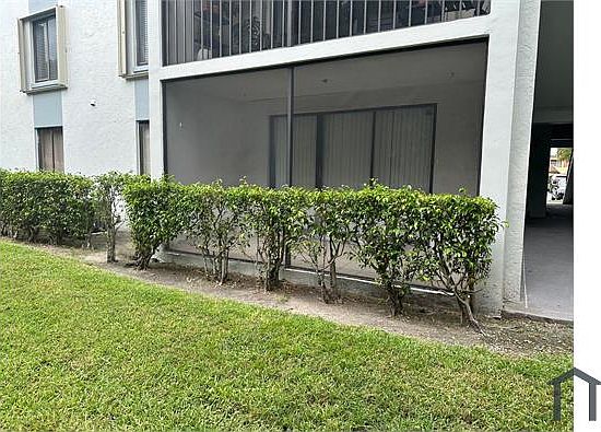 2nd image of 1007 Green Pine Blvd APT C1