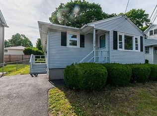 120 Lakeview Ave, Waltham, MA 02451
