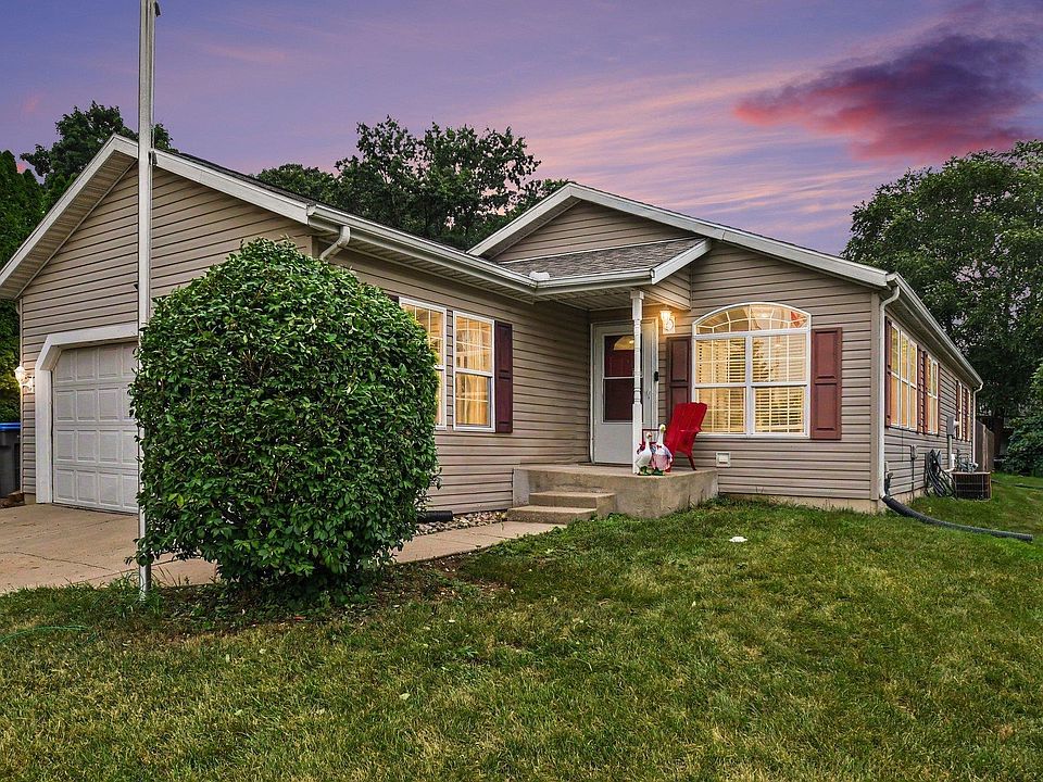 1st image of 3608 Naples Ct