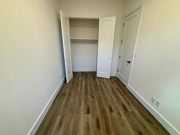5th image of 902 Rogers Ave #3F