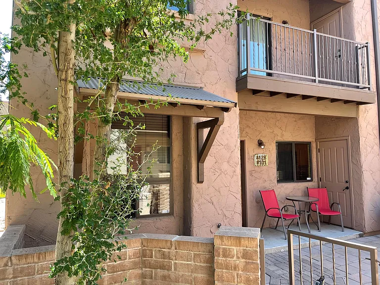 4128 N Thurston Ln #101 — Photo 1