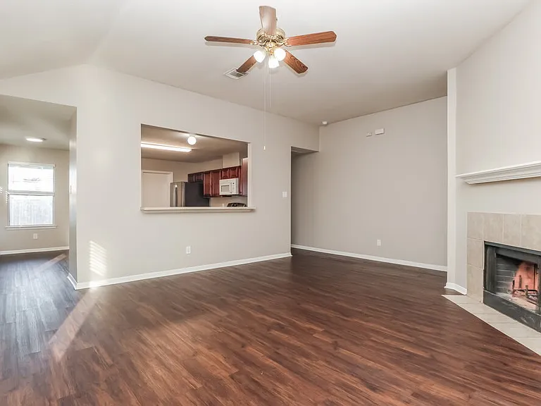 16207 Imperial Forest Ln — Photo 3