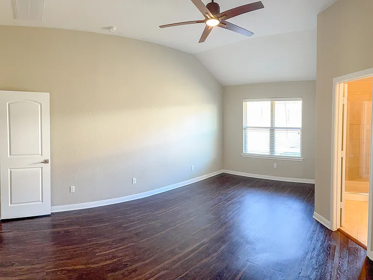 3407 Castleton Dr — Photo 14
