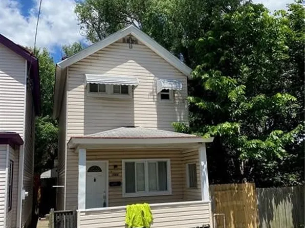 2305 Oak St, McKeesport, PA 15132