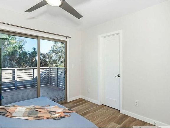 5th image of 6391-6397 Inman St #6391