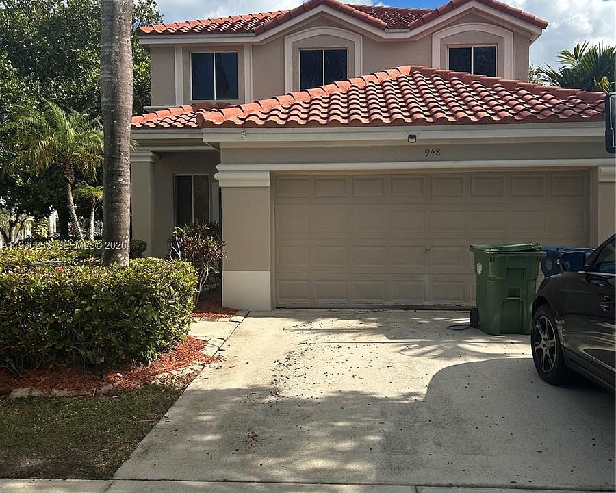1st image of 948 Phoenix Way