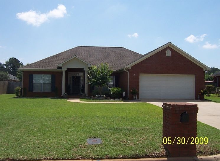 2nd image of 103 Coventry Ct