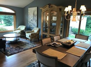 10887 Alberton Ct, Inver Grove Heights, MN 55077