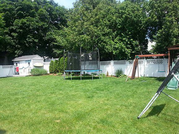3rd image of 21 Westbrook Ave