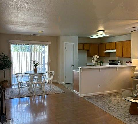 3rd image of 1285 Dolores Ln