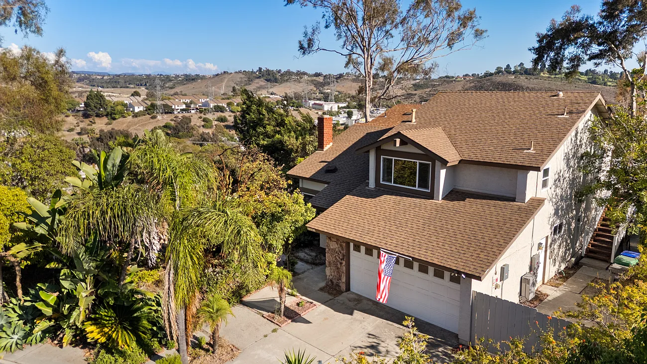 3561 Voyager Ct — Photo 3