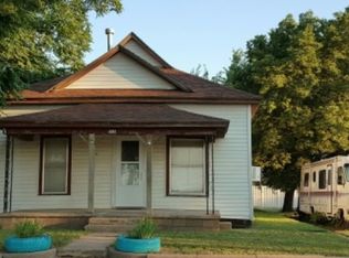 101 E Avenue F, Hutchinson, KS 67501