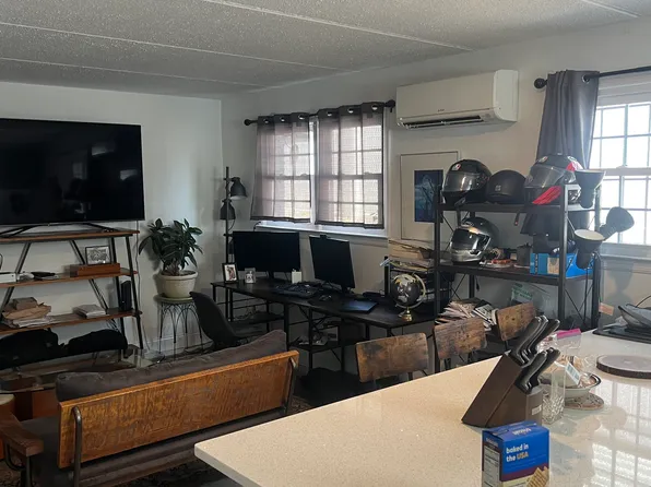 (undisclosed Address), White Plains, NY 10606