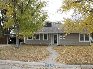 240 Edgeford Dr, Pratt, KS 67124