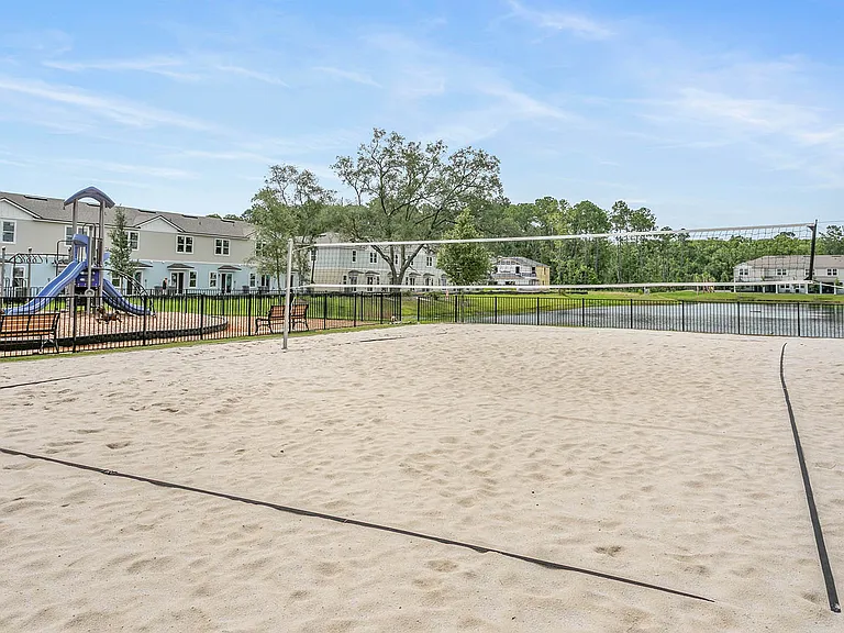 100 Vero Dr — Photo 32