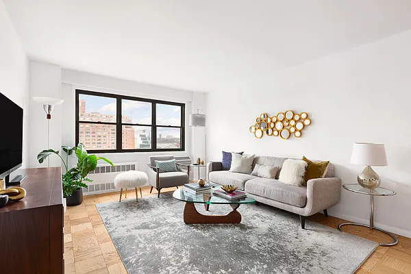 Sold by Compass | media 5