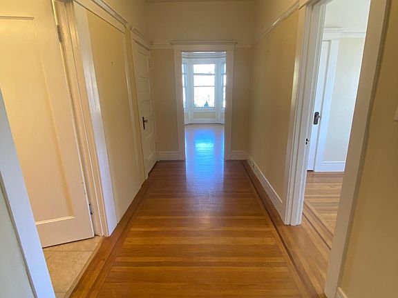 3rd image of 2852 California St APT 11