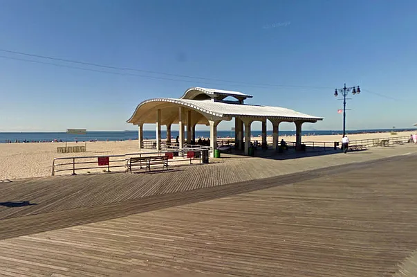 Rented by AZ REALTY NYC LLC | media 12