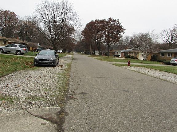 4th image of 18355 Greenwald Dr