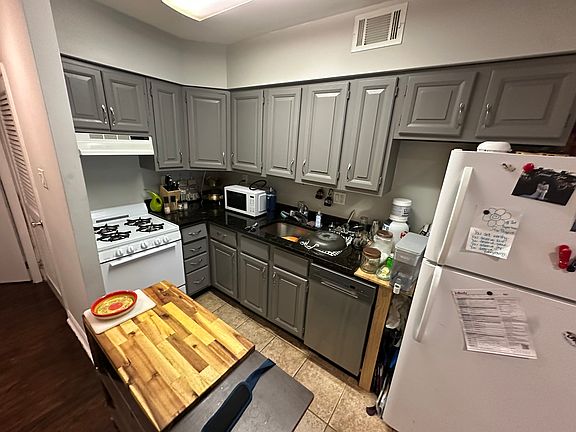 4th image of 617 South St #2