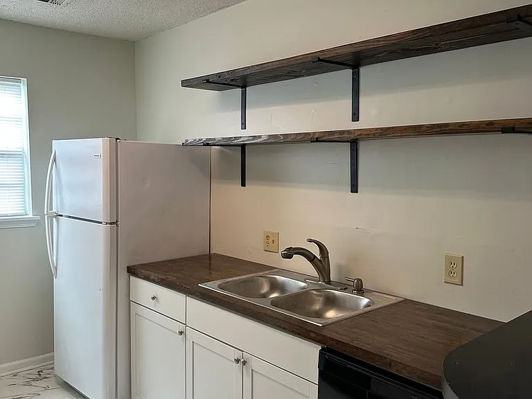 901 Hargrove Rd #24D — Photo 4