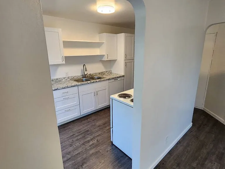 1483 NW Fairmount St — Photo 6