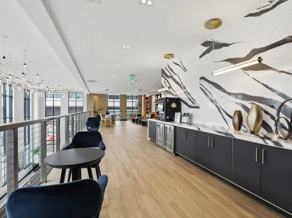 32 Oakland Avenue image 13 of 32