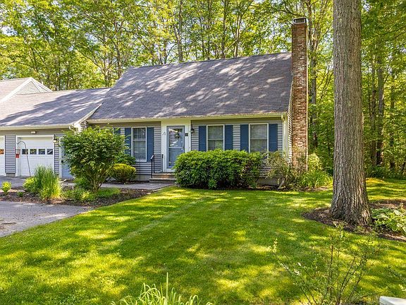 2nd image of 18 Cape Woods Drive #18