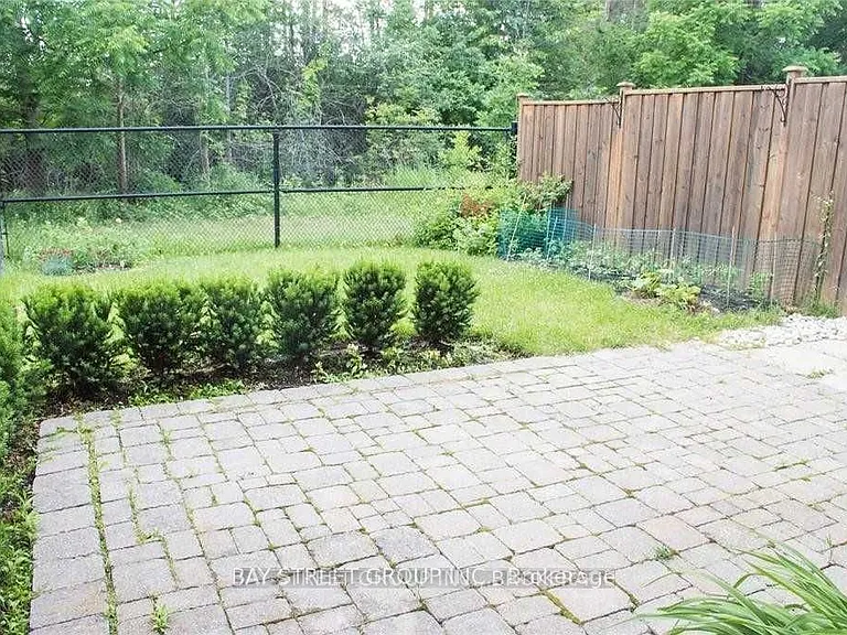 4 Williams St — Photo 11