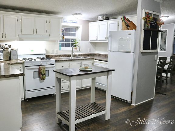 4th image of 15699 Meddler Ave NE