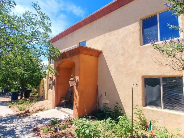 1211 Copper Ave NE APT 3