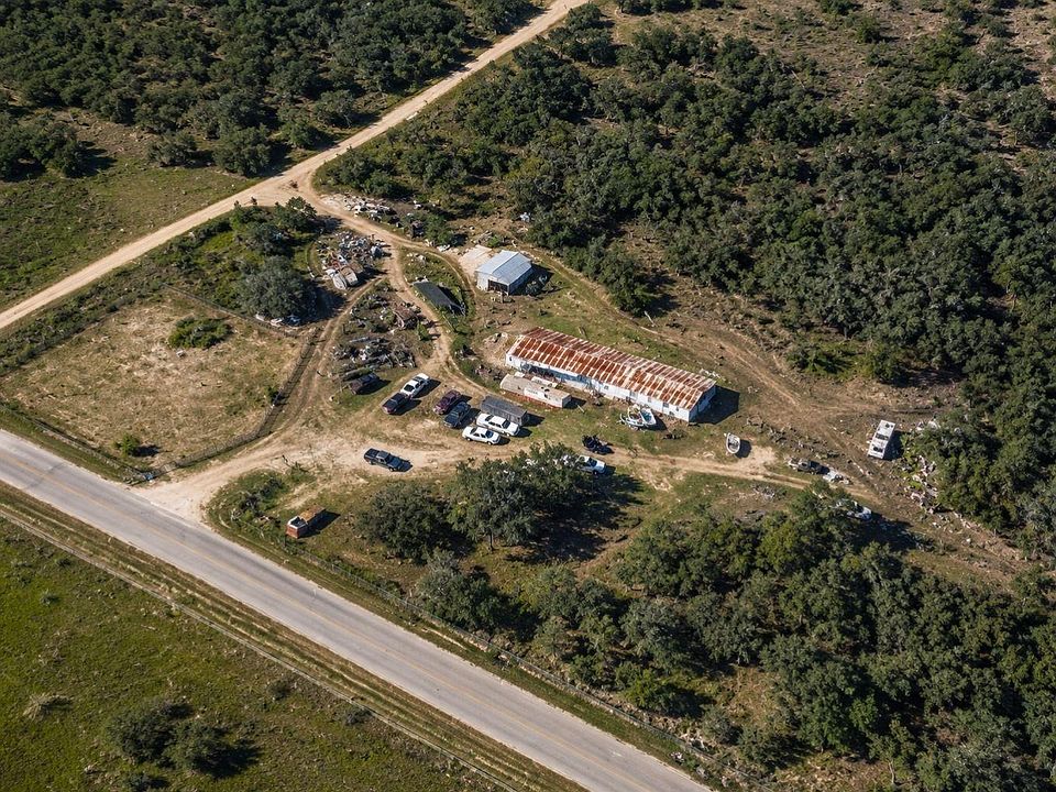 1st image of 9880 Dix Rd