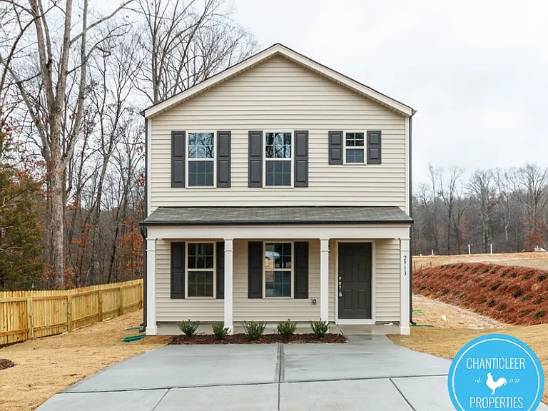 1423 Tamarino Dr — Photo 2
