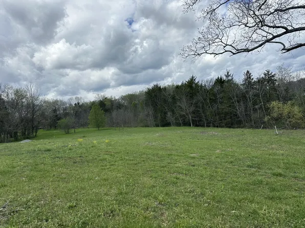 7428 Midland Rd, Christiana, TN 37037