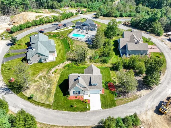 36 Crestwood Cir #36, Rochester, MA 02770