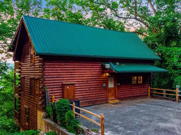 3269 Brice Hollow Way, Sevierville, TN 37862