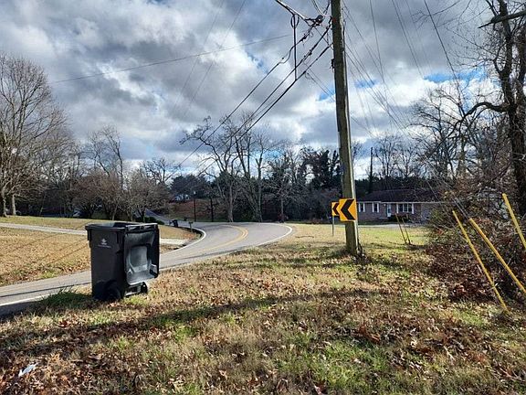 5th image of 1401 Piney Grove Church Rd