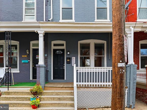 2nd image of 112 Coral St