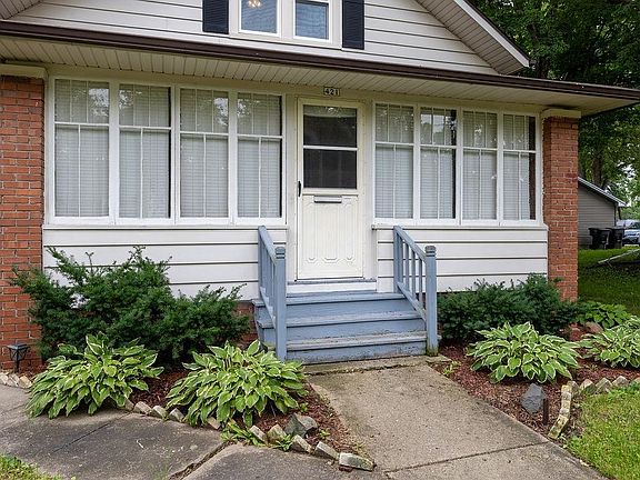 4th image of 421 S Whiton St