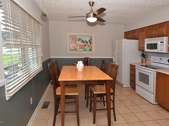 4th image of 206 Winchester Dr