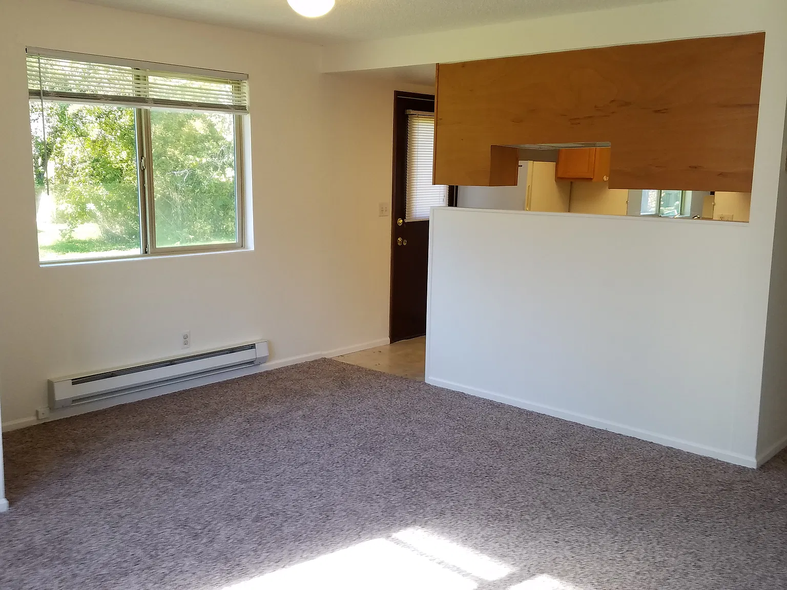 2 bed, 752 sqft, $1,600 — Photo 3