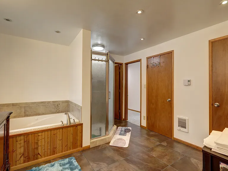 7820 NE 195th St — Photo 10
