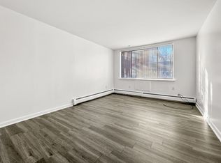 99 Benton St #207, Hartford, CT 06114