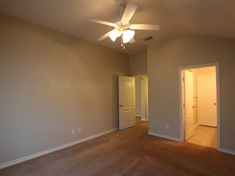 19993 Meadow West Ln — Photo 14