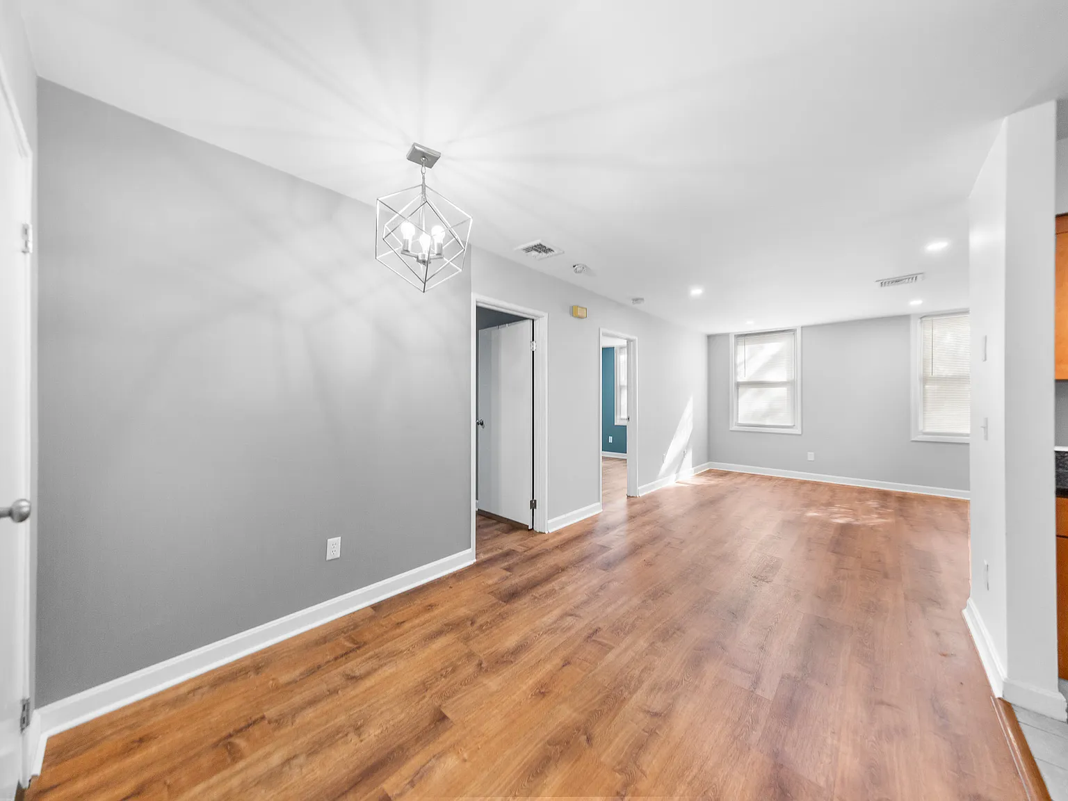 497 Broadway Street — Photo 3